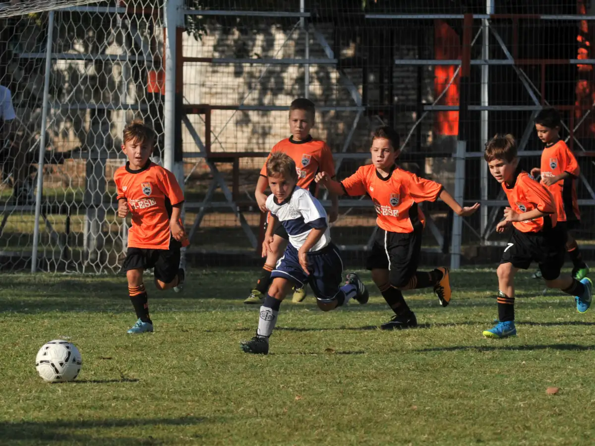 A correr tras el balón