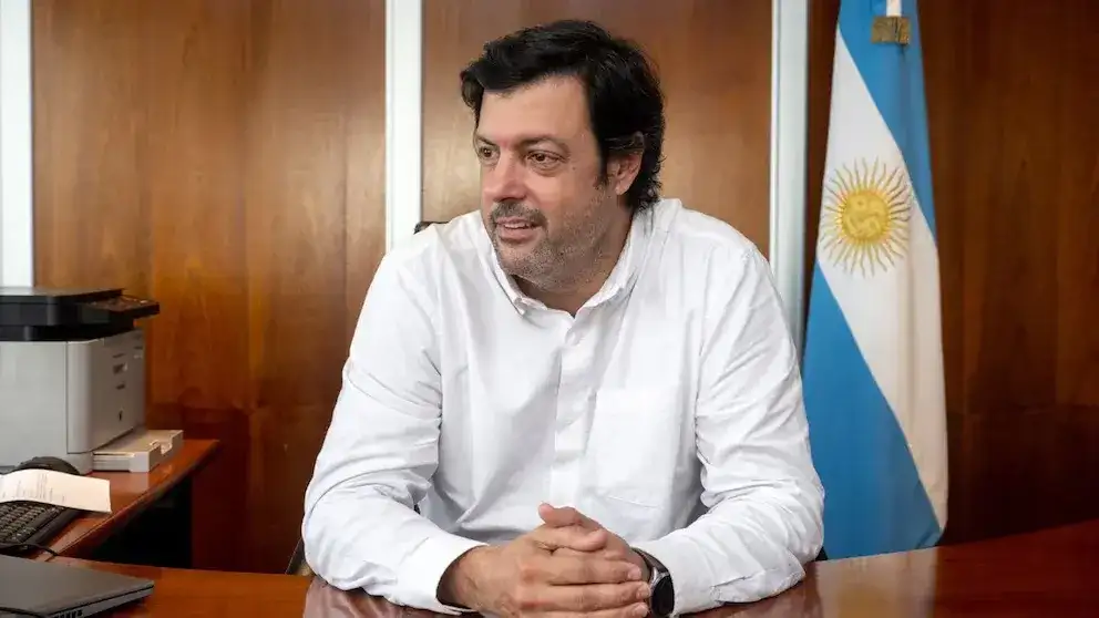 Las diferencias políticas entre Diego Santilli y el hoy exfuncionario venían de larga data. Genua respondía al asesor presidencial, Santiago Caputo
29 Jul, 2026 08:21 a. m. AR