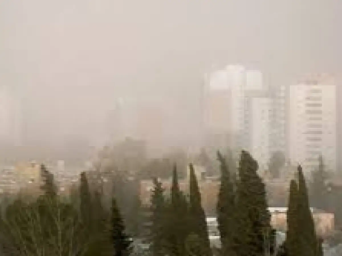 Diez provincias bajo alerta amarilla por intensos vientos