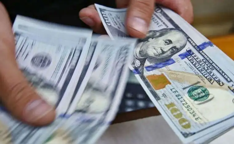 El dólar blue cede otros $10 pero cierra su segunda semana al alza
