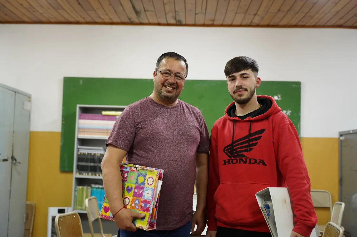 Matìas y su papá Carlos - estudiantes Cenma N°145 Dr. Francisco Ravetti