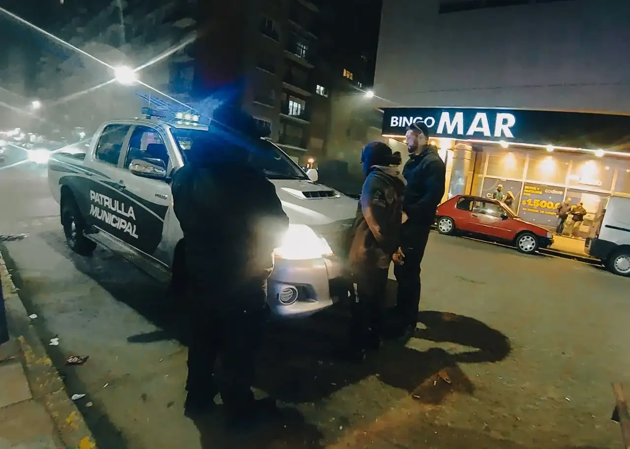 Generó disturbios en pleno centro y terminó aprehendido