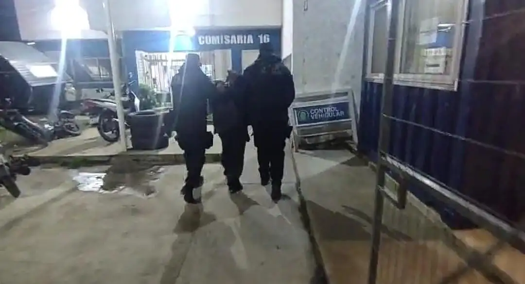 Lo atraparon cuando cortaba el cableado de una vivienda