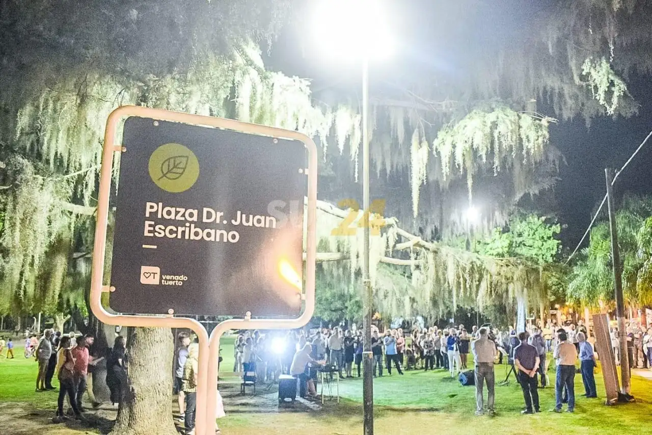 Mas iluminación led: nuevo aspecto de plaza Escribano en barrio Provincias Unidas