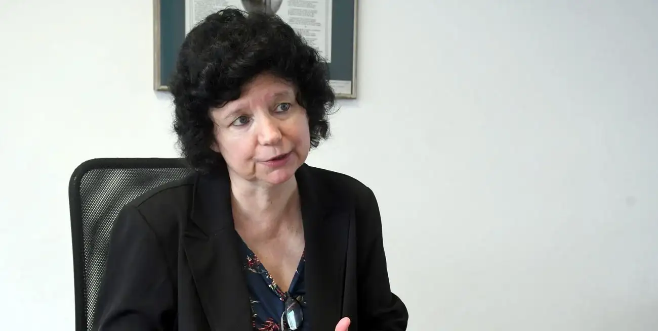 Con una agenda basada en la defensa de la propiedad privada, la igualdad tributaria y la mejora de servicios esenciales, la legisladora busca ofrecer al agro santafesino un respiro ante lo que considera un sistema abusivo.