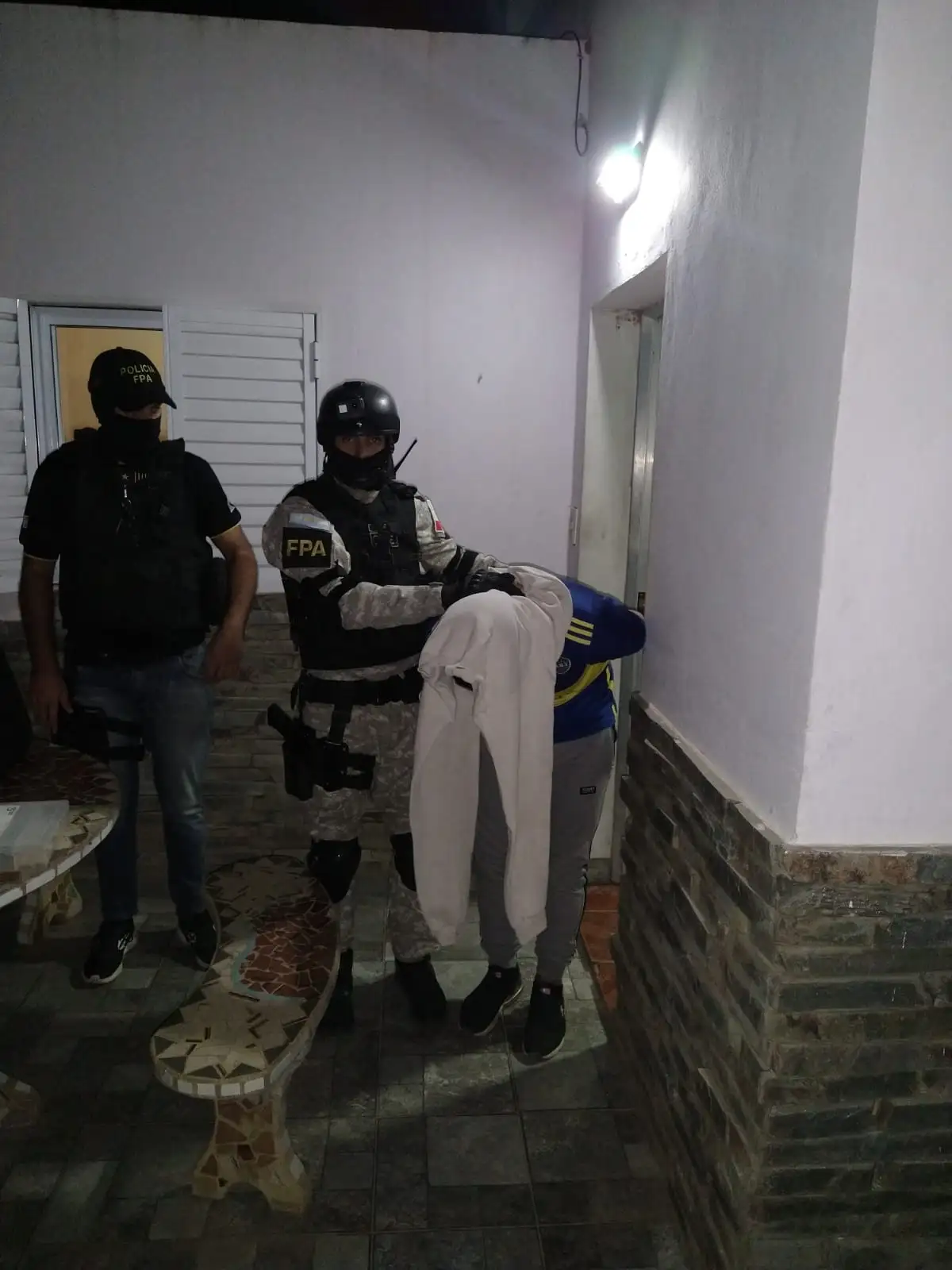 Allanamiento en Brinkmann: FPA secuestra droga y detiene a tres hombres