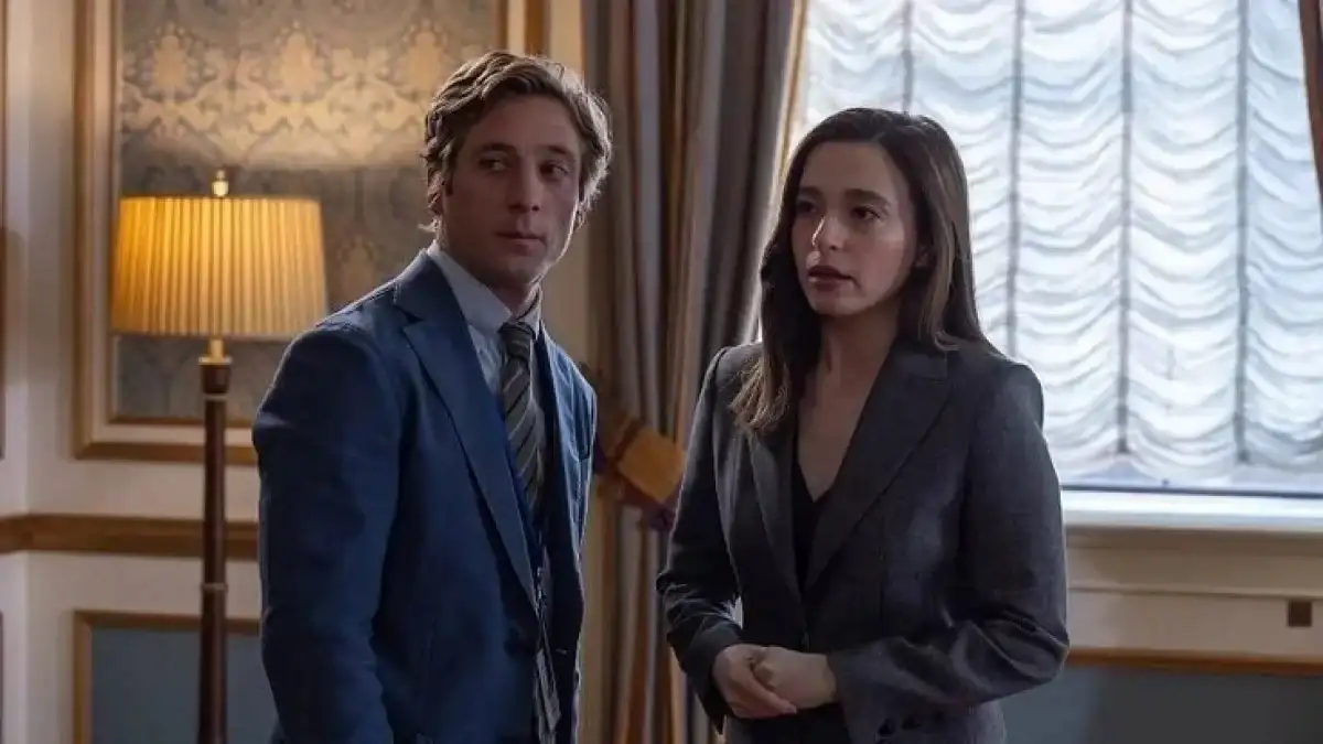 Jeremy Allen White y Mikey Madison protagonizan "El poder de la red".