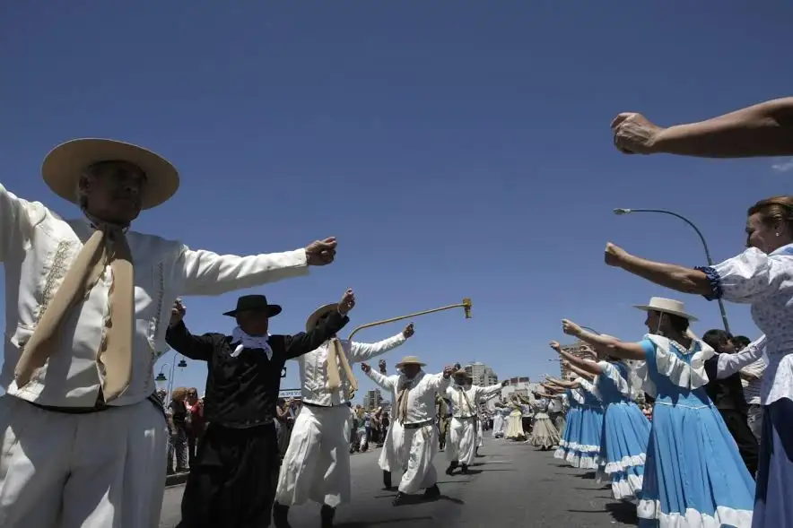 Realizarán un “Gran Pericón Nacional frente al mar” en Playa Grande