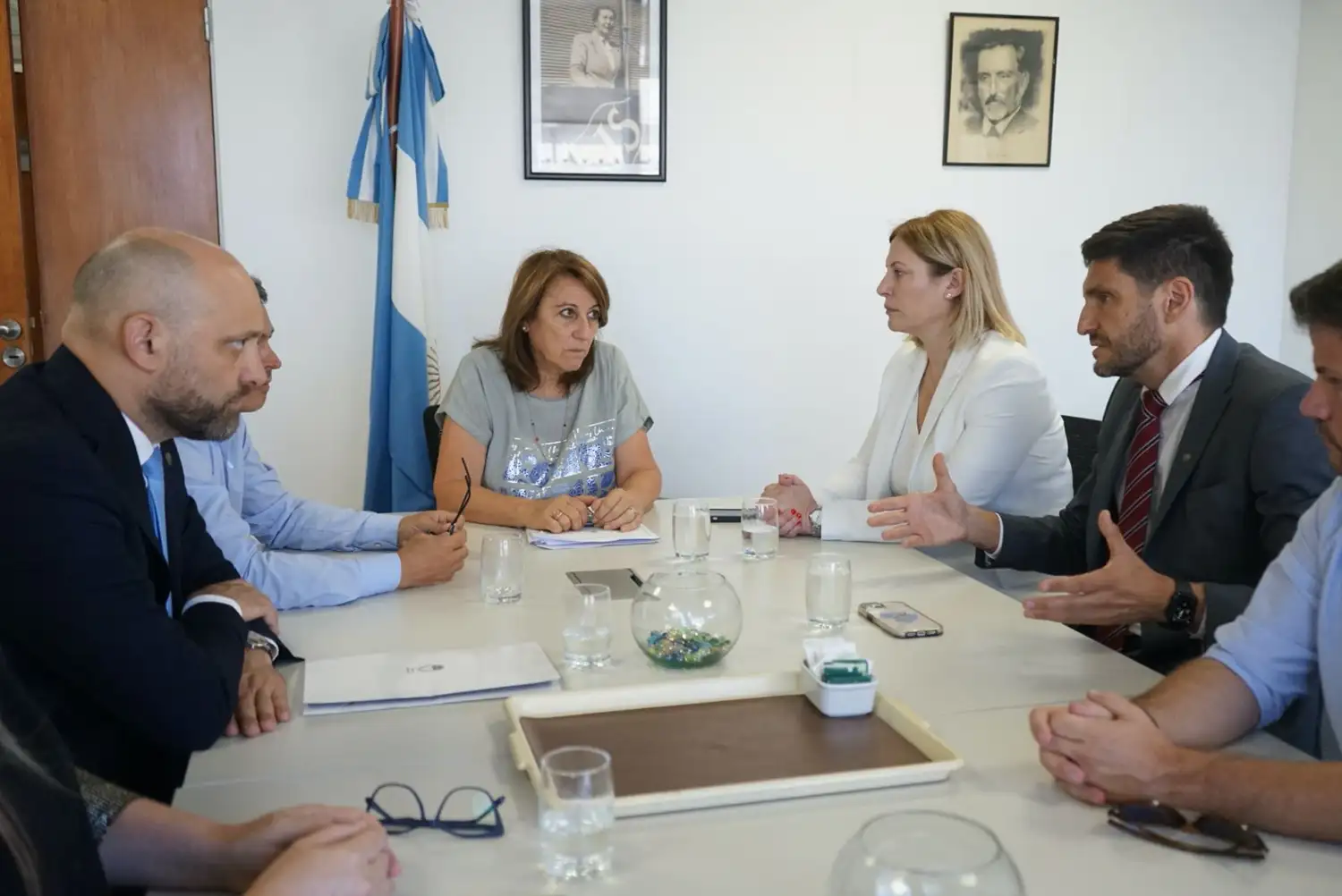 Pullaro encaró una serie encuentros para "defender a las economías regionales" santafesinas.