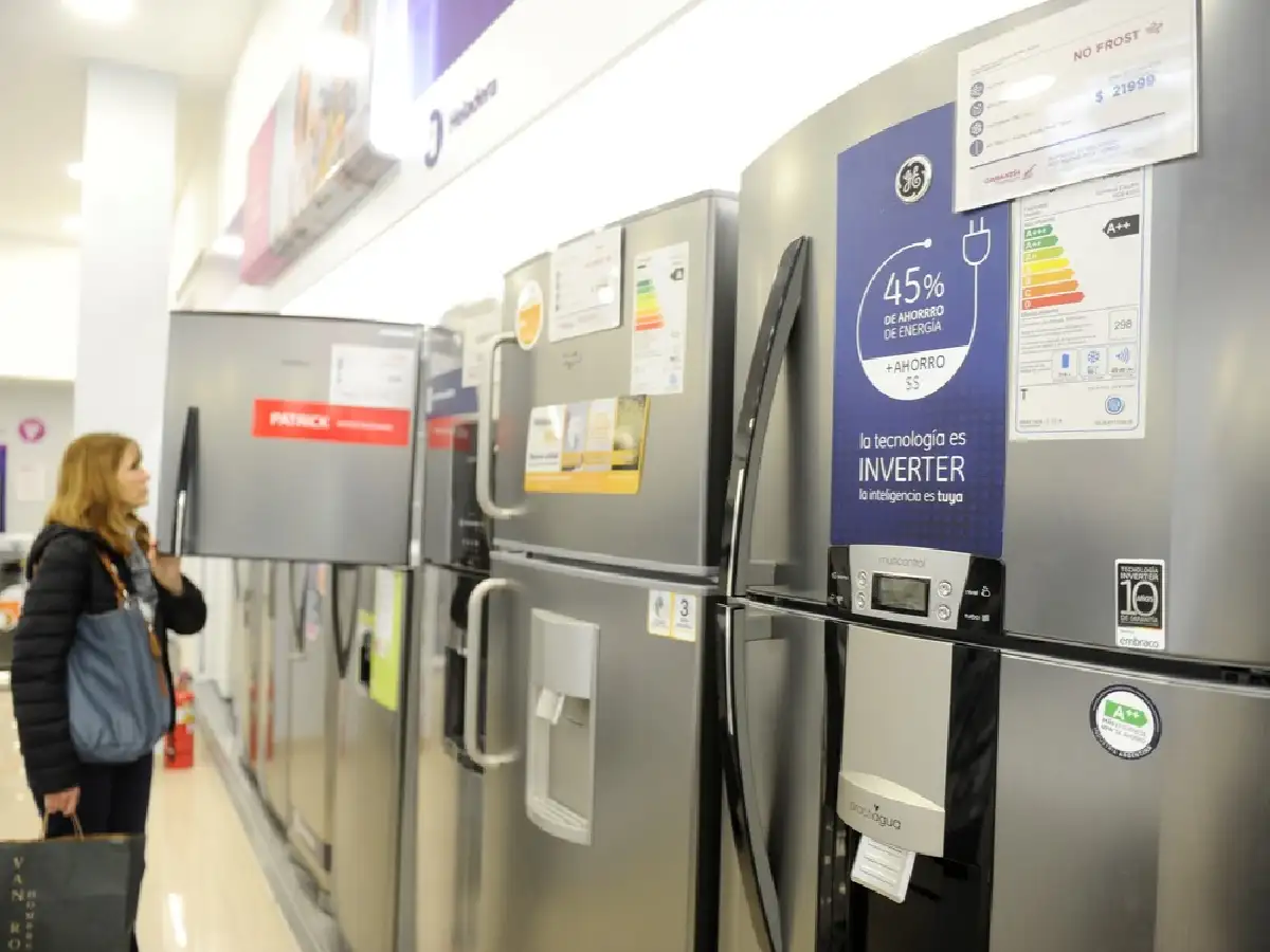 Producción y consumo de artículos electrónicos se derrumbó hasta 71% en el primer semestre