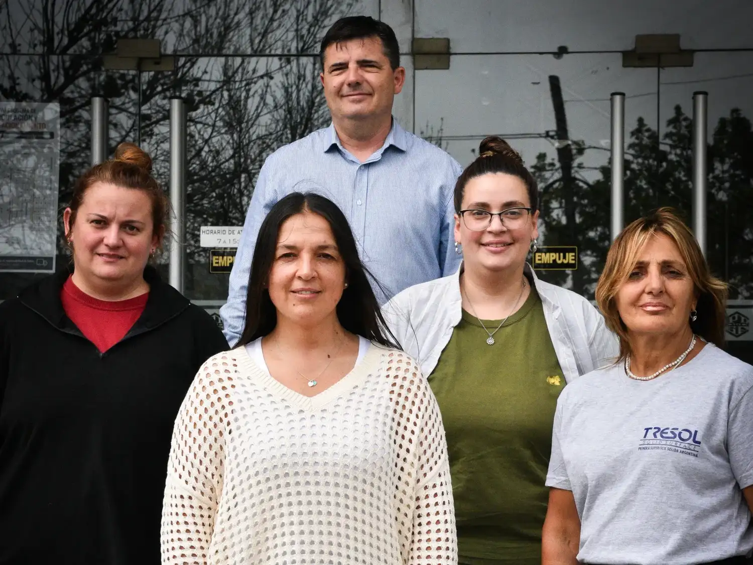 Las empresarias junto al gerente del Parque Industrial, Leonardo Beccaría.