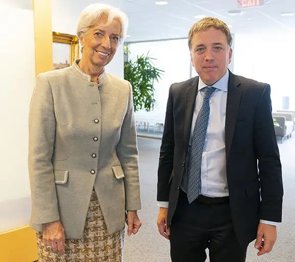 Dujovne ratificó que la economía argentina ya tocó su piso