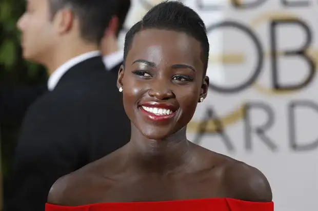 Lupita Nyong’o, la chica que acapara todas las miradas en Hollywood