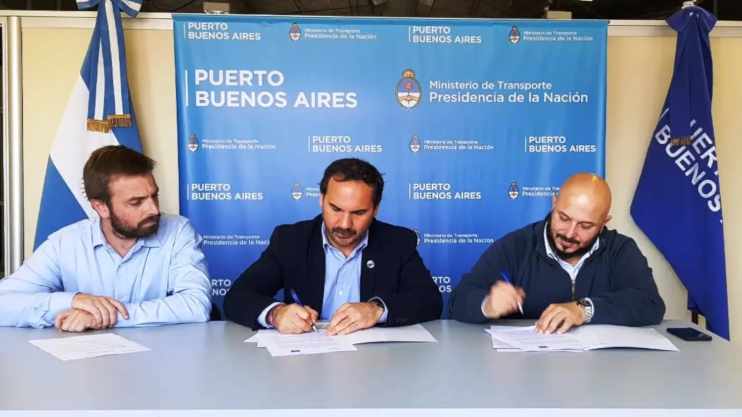 Convenio de cooperación entre los puertos de Santa Fe y Buenos Aires