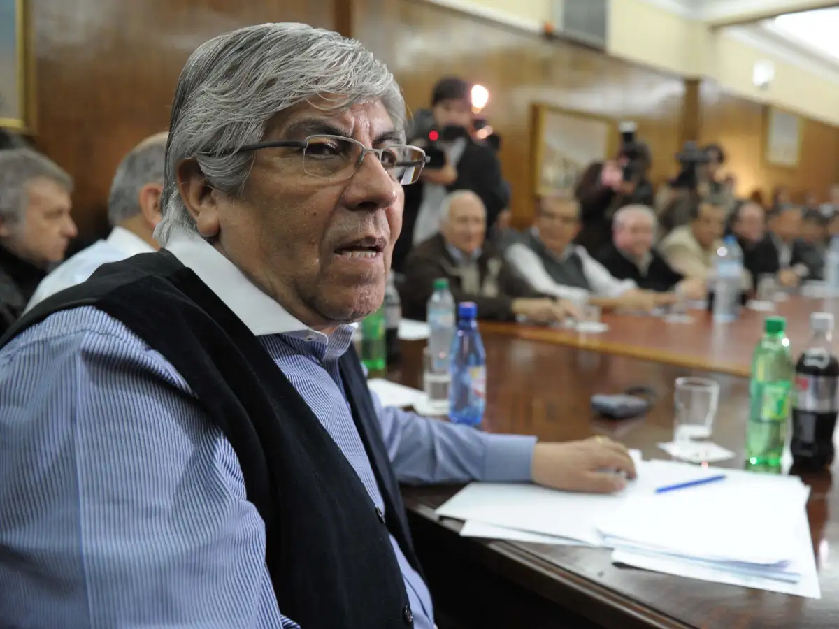 Continúan bajándose gremios de la marcha de Moyano  