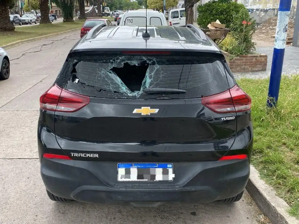 Tras el procedimiento policial, intervino la Unidad Funcional de Instrucción de Flagrancia, a cargo del fiscal Facundo De la Canale, quien dispuso que el imputado sea notificado por el delito de “Daño”.