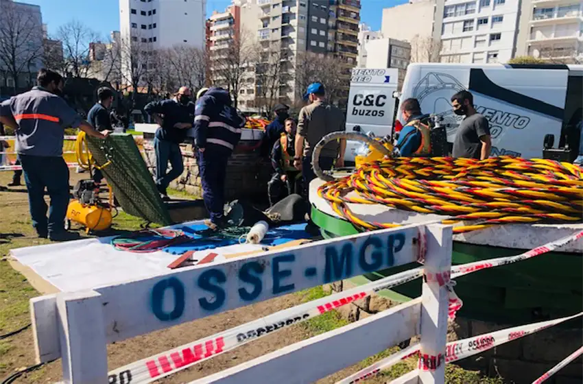 OSSE trabajó con buzos para inspeccionar la Estación Plaza Mitre