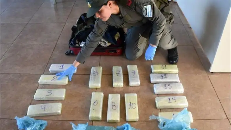 Desaparecieron 10 kilos de cocaína de un depósito de Gendarmería