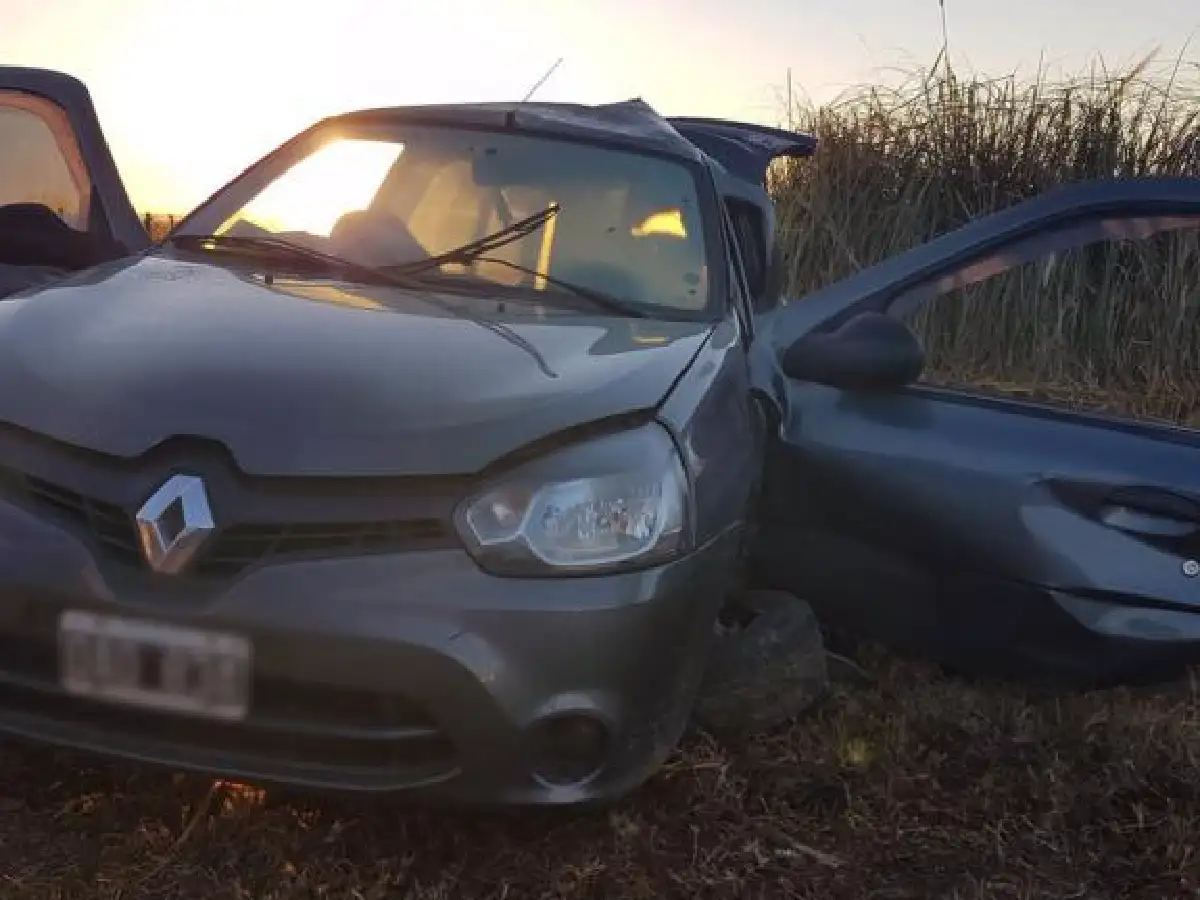 Autovía de Alta Gracia: murió mujer al chocar contra poste y su bebé está grave