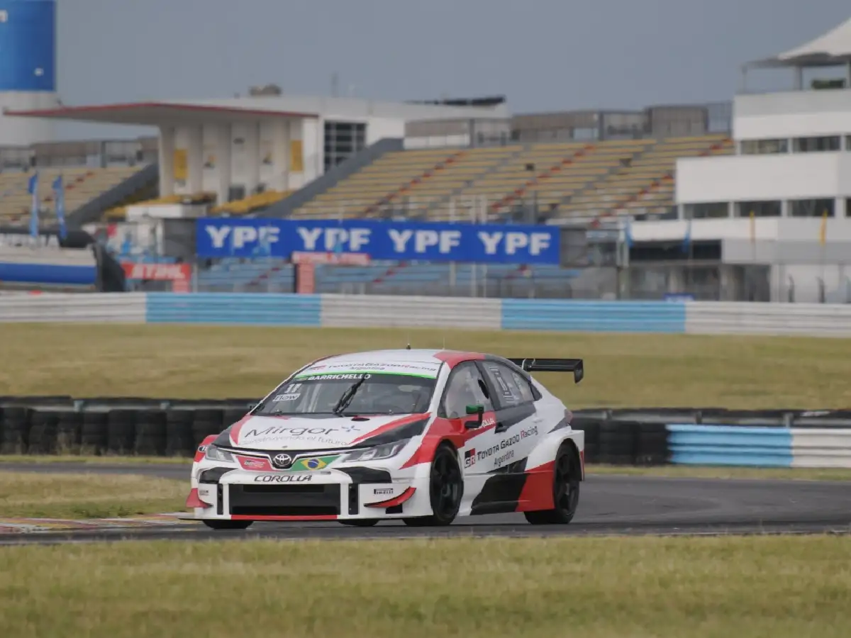 Barrichello ganó su primera carrera en el Súper TC2000
