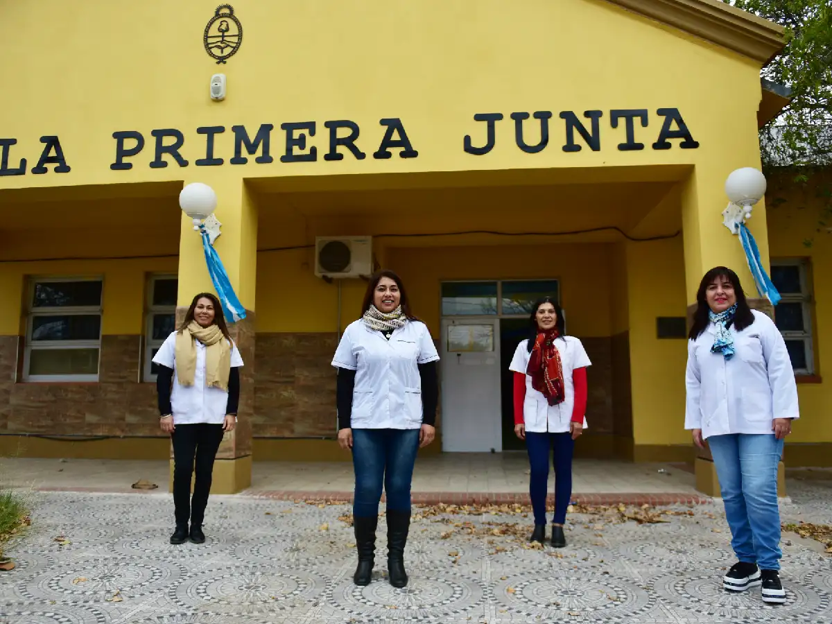  112 años de la Escuela Primera Junta:  “Cuesta celebrar con las aulas vacías”…. 