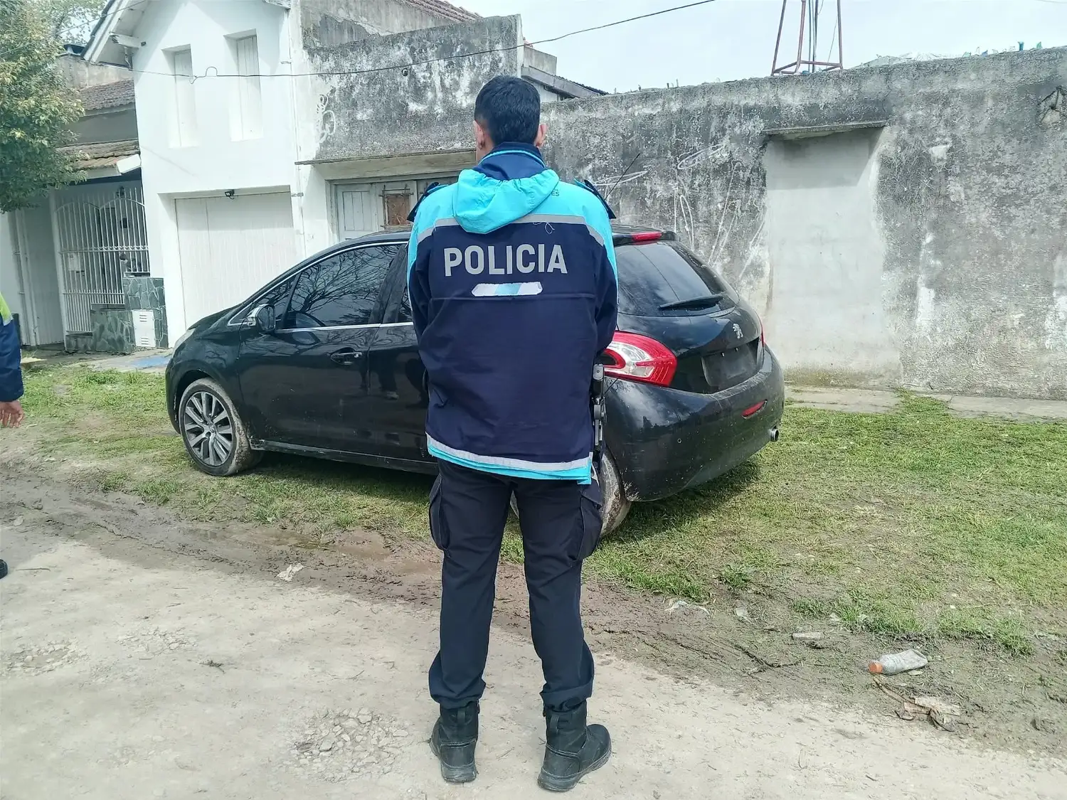 En el operativo se detectó un Peugeot 208 negro vinculado con un hecho delictivo ocurrido a principios de mes.