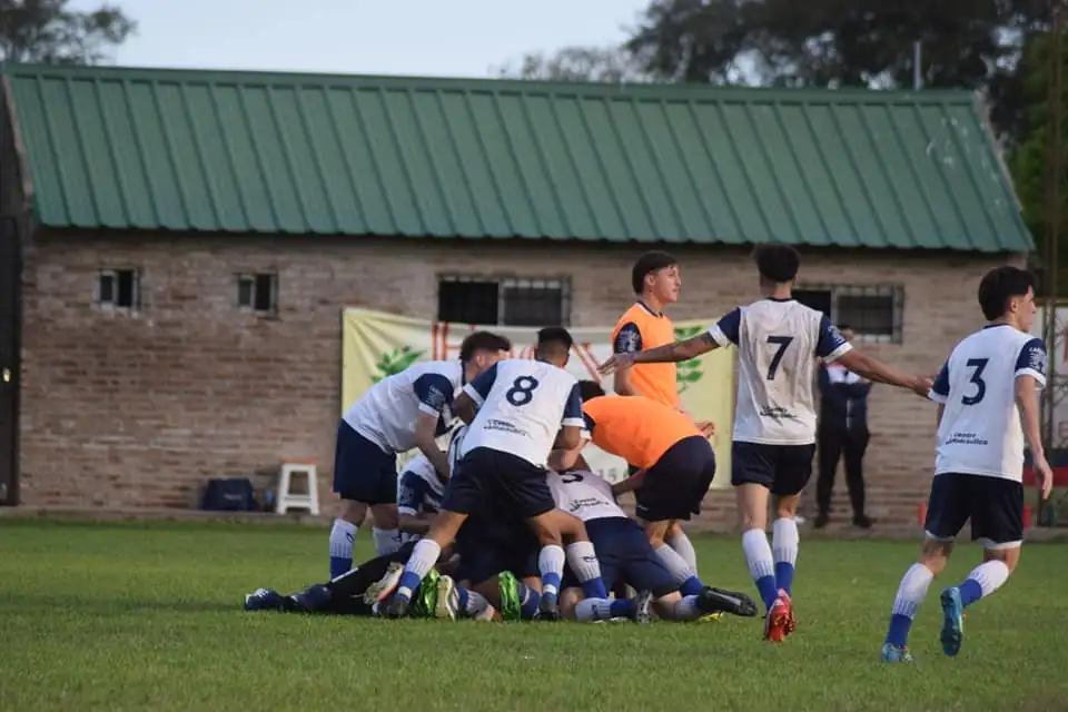Rivadavia se refuerza para el Torneo Regional