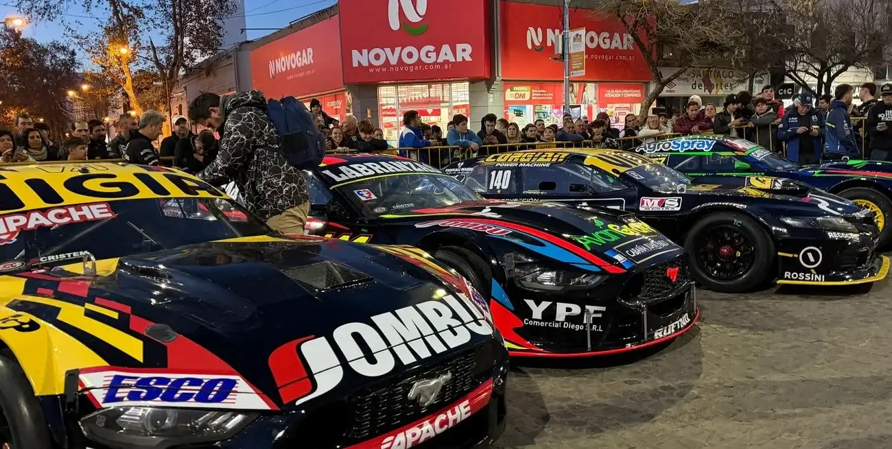 El Turismo Carretera disputará en el Circuito San Juan Villicum la décima edición del Desafío de las Estrellas, con 53 pilotos, grilla por sorteo y una final de 66 vueltas.