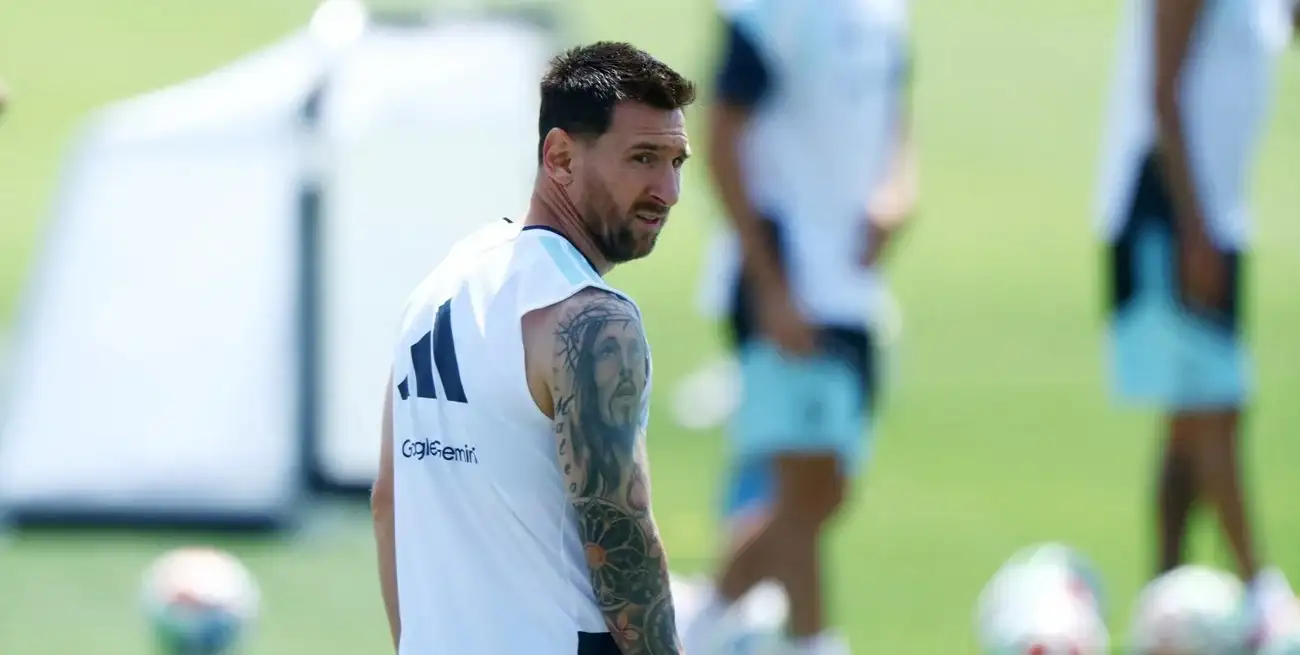 Lionel Messi durante los entrenamientos. Crédito: REUTERS/Hannah Mckay