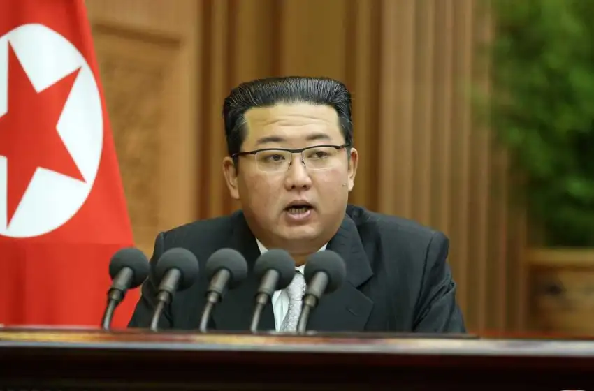 Corea del Norte entra en confinamiento total por su primer brote de coronavirus