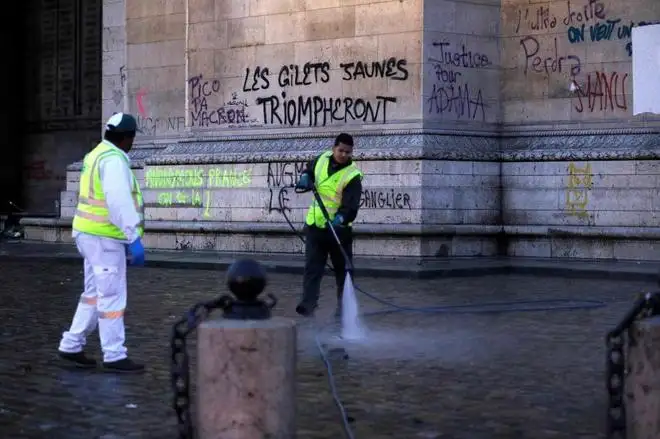 Protestas: Francia podría decretar el estado de alerta