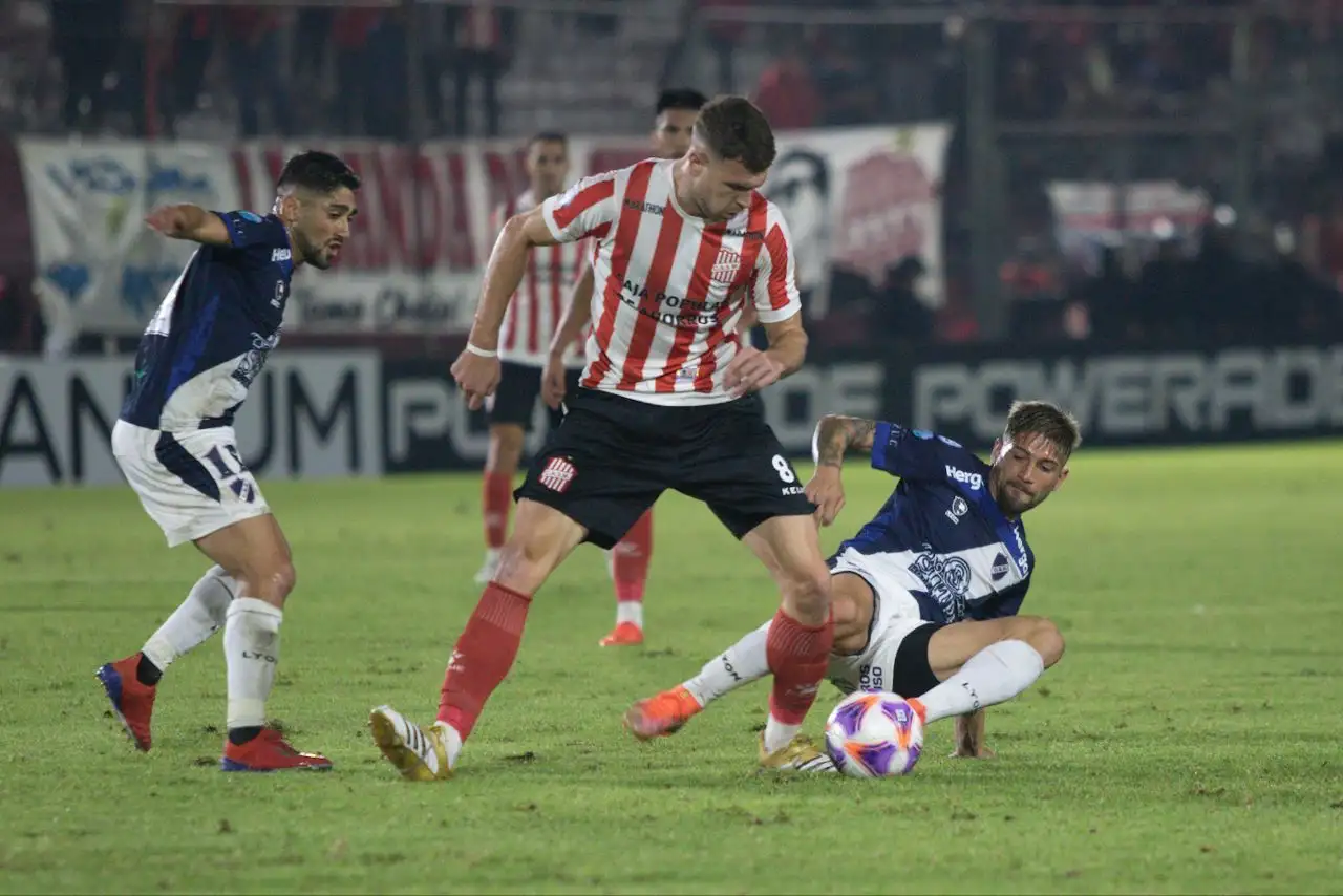 Alvarado perdió 2-0 en Tucumán ante San Martín y sigue sin ganar fuera del Minella