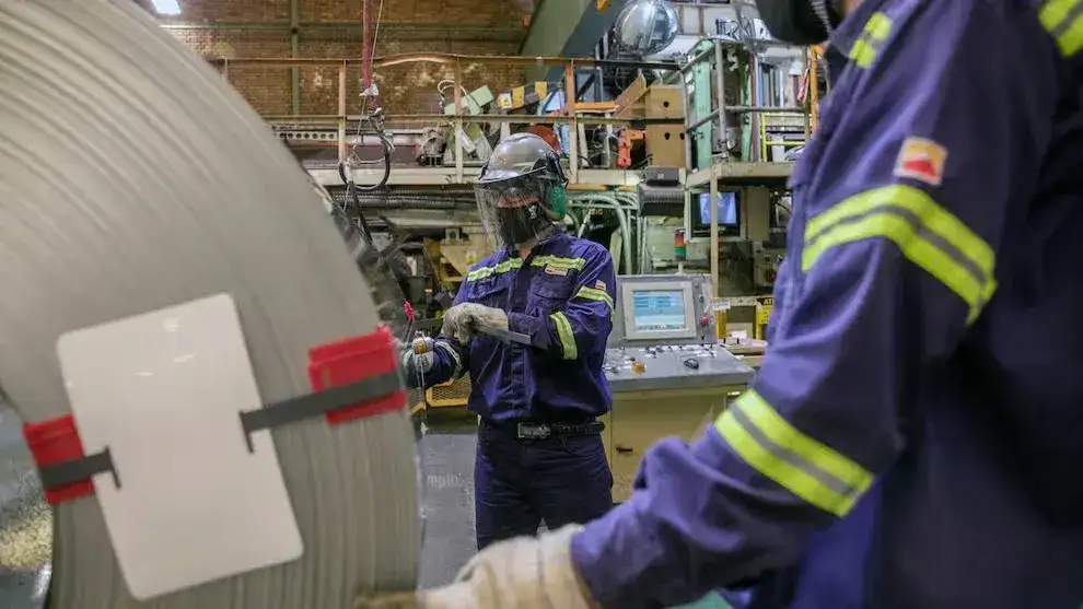 La actividad económica tuvo un leve mejora, pero interanualmente continúa en caída.