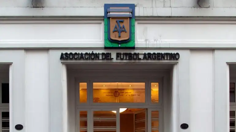 La AFA tendrá una comisión normalizadora