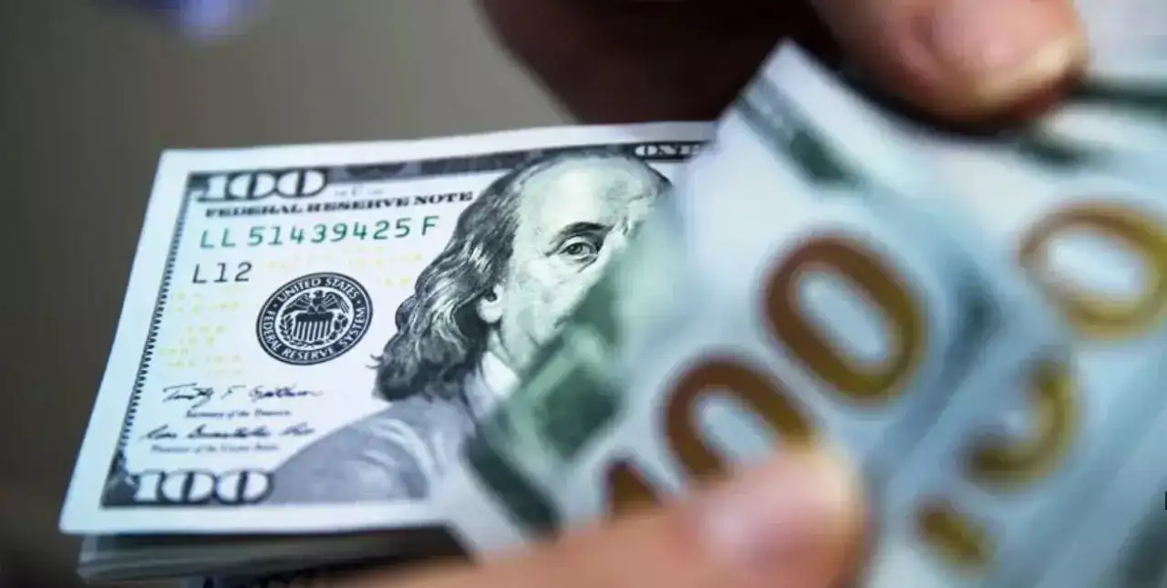 El dólar oficial subió levemente en los bancos, mientras el blue se mantuvo sin cambios.