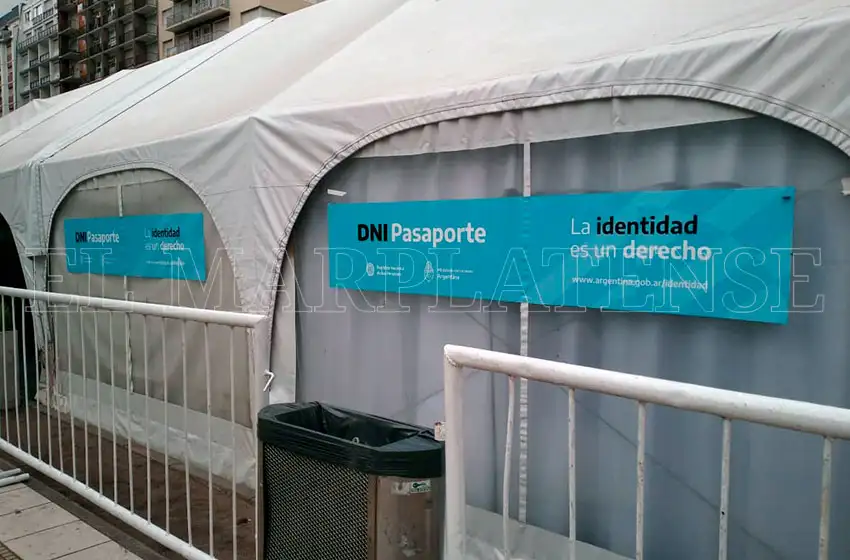 El dispositivo móvil para obtener DNI y pasaporte en 48 horas funcionará hasta el 28 de febrero