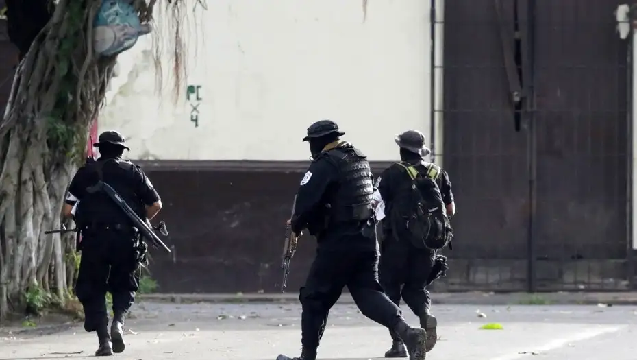 Las fuerzas de Daniel Ortega atacan una iglesia en Managua