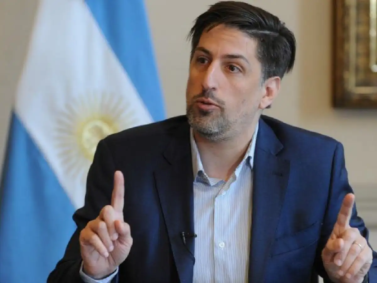 En seis semanas las clases presenciales retornarían en todo el país, menos en el AMBA