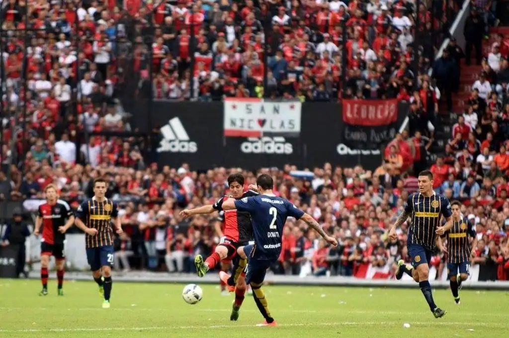 Santa Fe pidió a la AFA que el clásico rosarino se juegue de noche