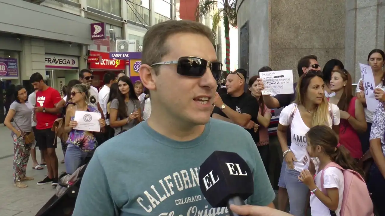 Hipotecados de créditos UVA protestaron frente al Banco Nación