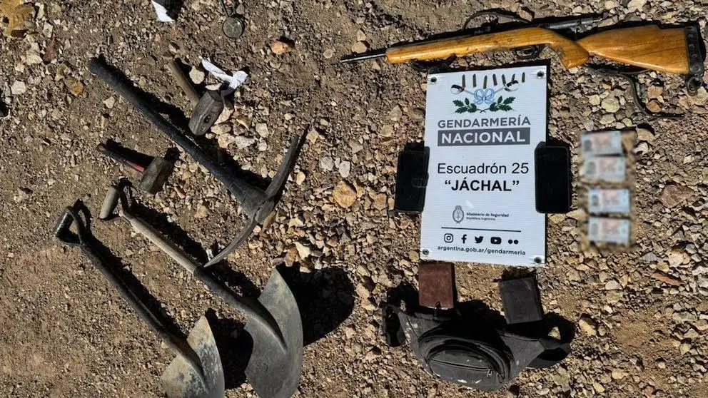 Un procedimiento de la Gendarmería Nacional Argentina culminó con la captura de cuatro ciudadanos chilenos.