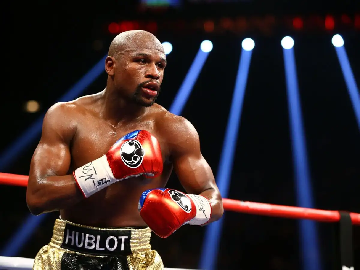 Mayweather volverá al boxeo con una exhibición ante un youtuber