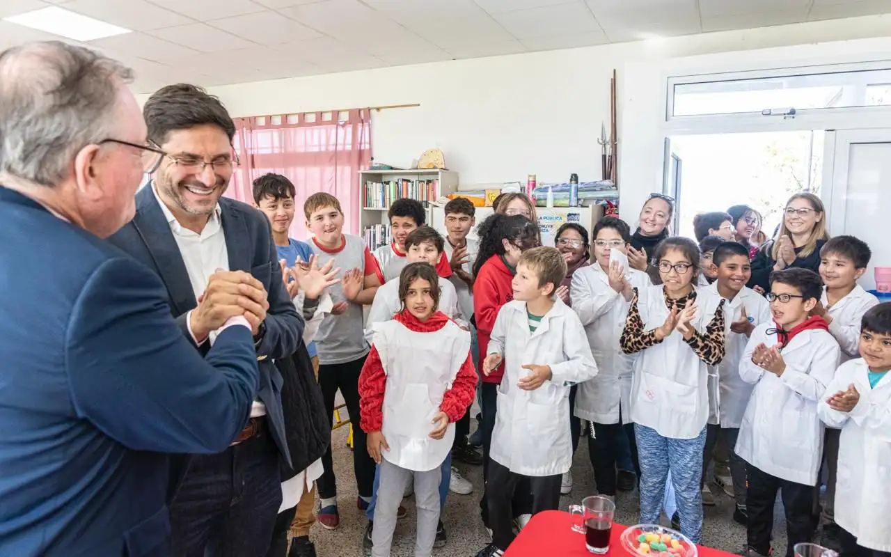 El gobernador entregó este martes aportes y recorrió obras en localidades de los departamentos Castellanos y San Cristóbal. Foto: GSF