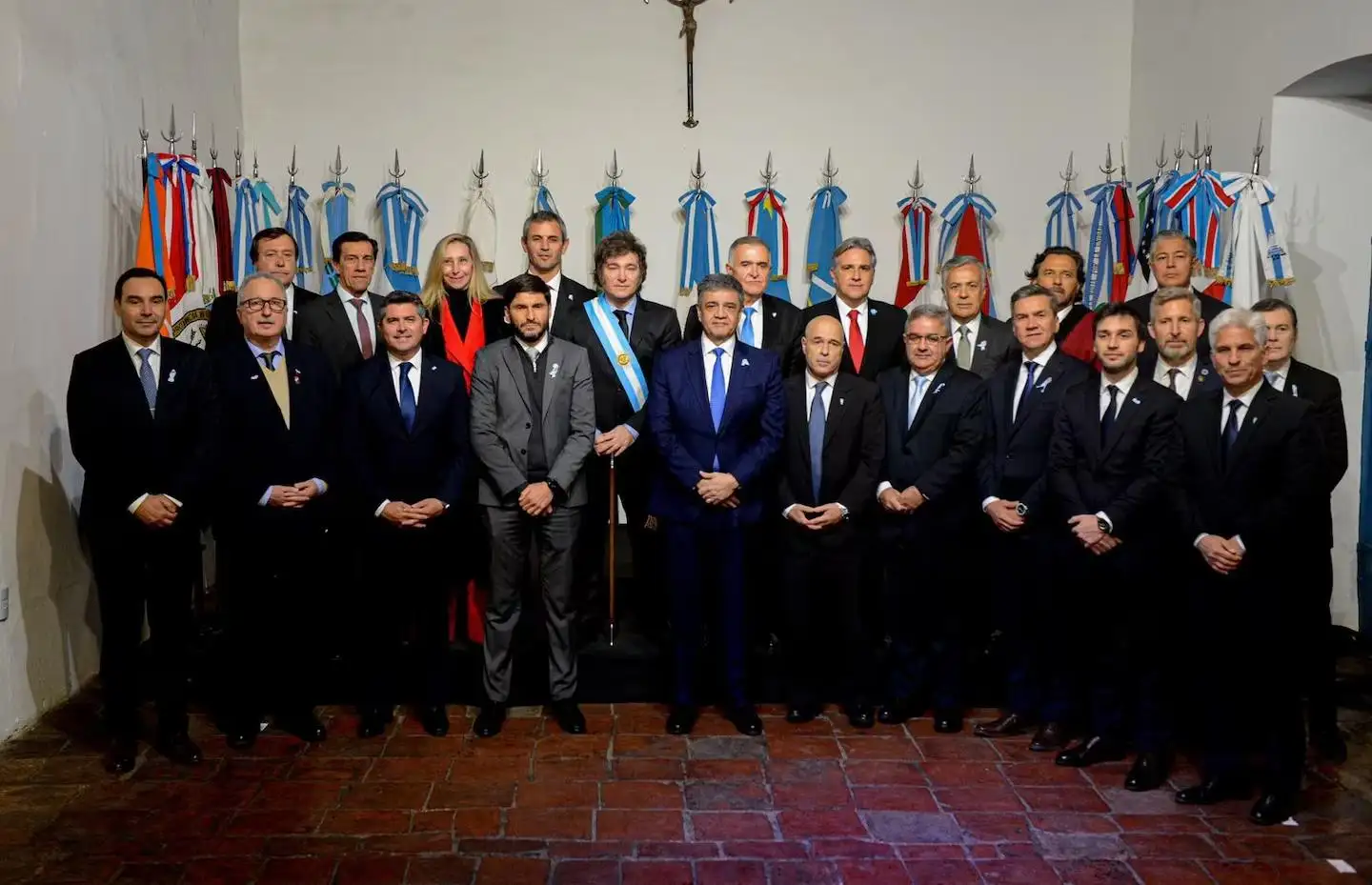 La Casa Rosada negocia con gobernadores las condiciones para saldar deudas previsionales, pero les pide que frenen reclamos judiciales.