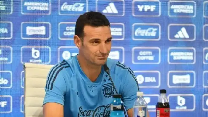 El director técnico Lionel Scaloni