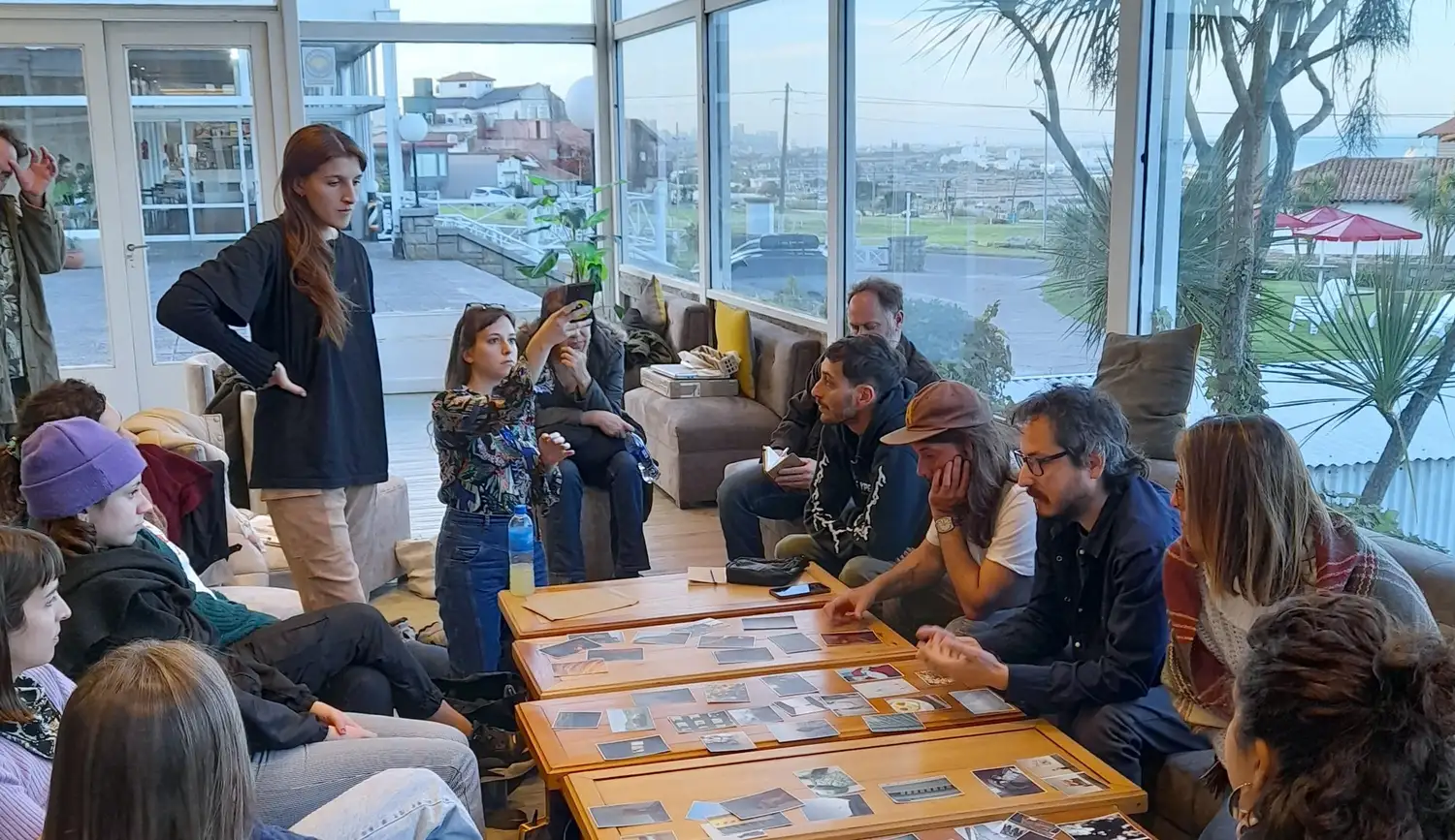 La residencia propone encuentros de análisis y revisión de trabajos personales.