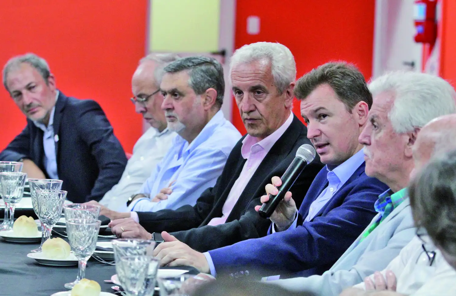 La comisión de ADE despidió el año