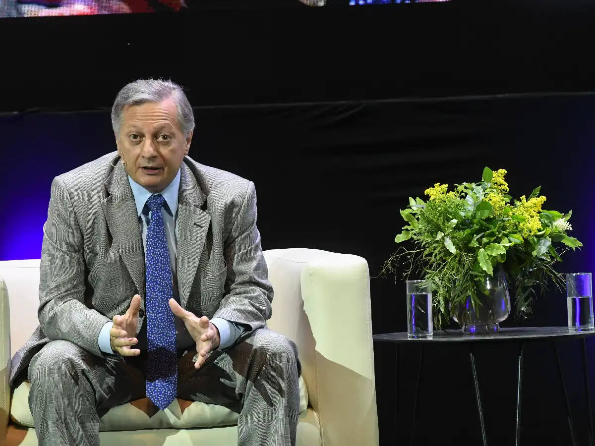 Aranguren habló de los Paradise Papers y dijo que "operar comercialmente" en esos países "no es un delito"