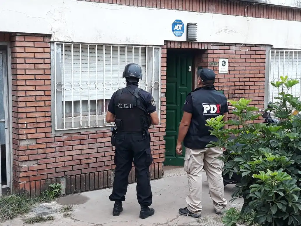 Un detenido y 12 armas de fuego secuestradas en barrio Transporte