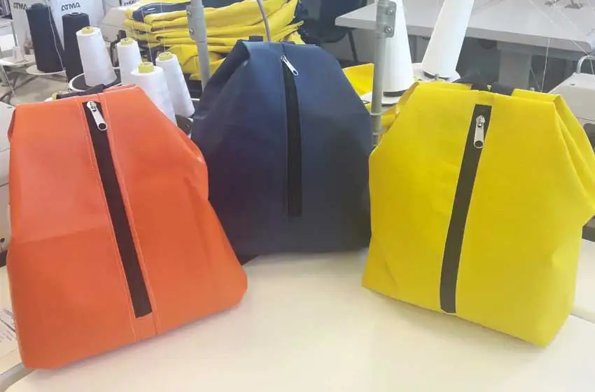 UTN donará mochilas a la Casa del Niño confeccionadas en sus talleres
